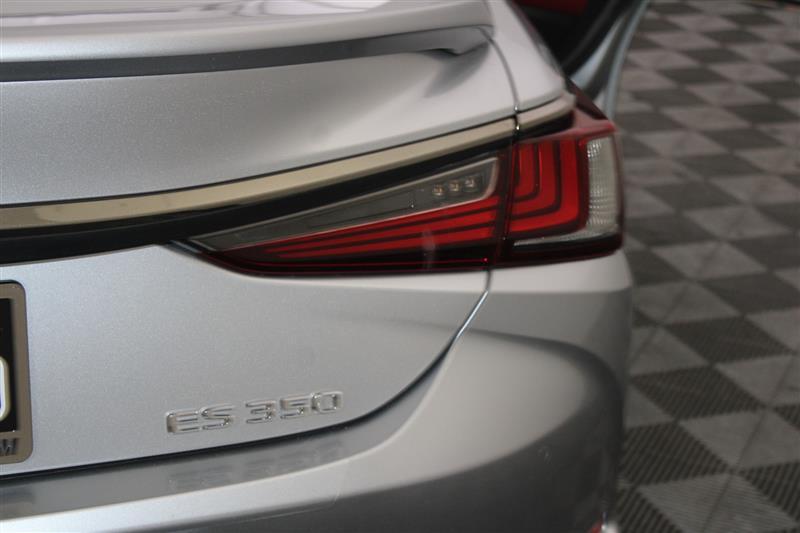 used 2022 Lexus ES 350 car, priced at $35,995