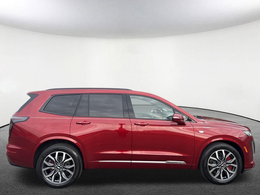 used 2023 Cadillac XT6 car, priced at $38,308