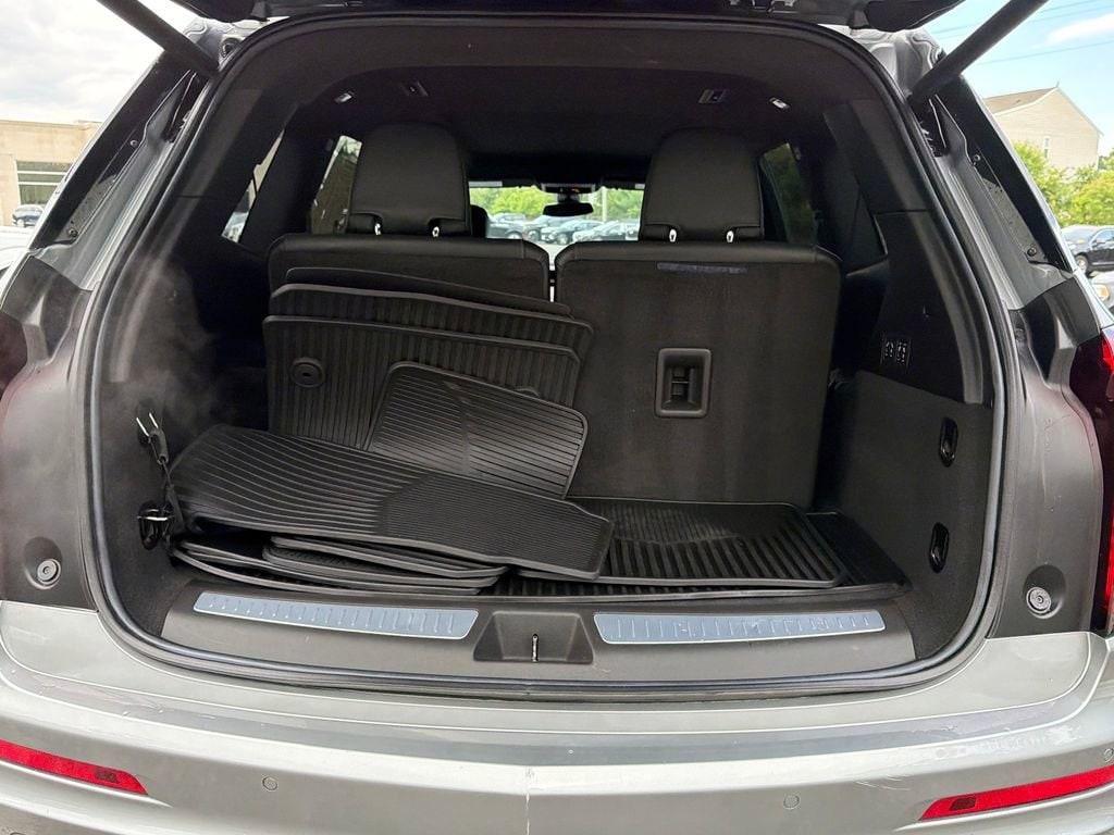 used 2023 Cadillac XT6 car, priced at $42,573