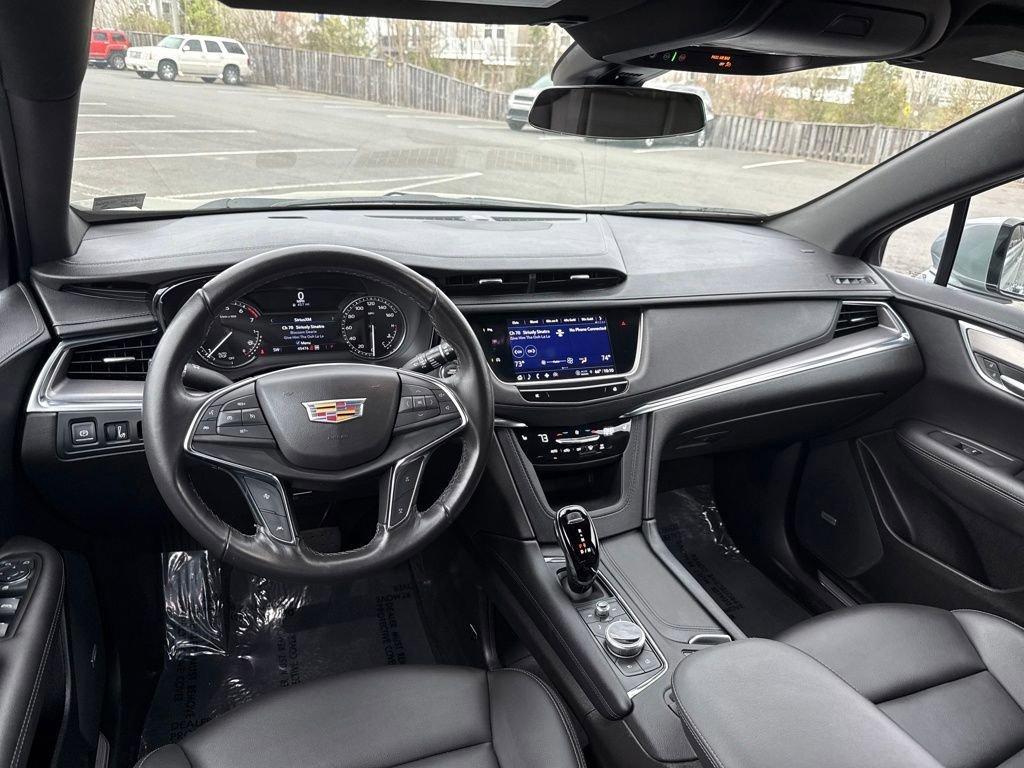 used 2023 Cadillac XT5 car, priced at $27,912