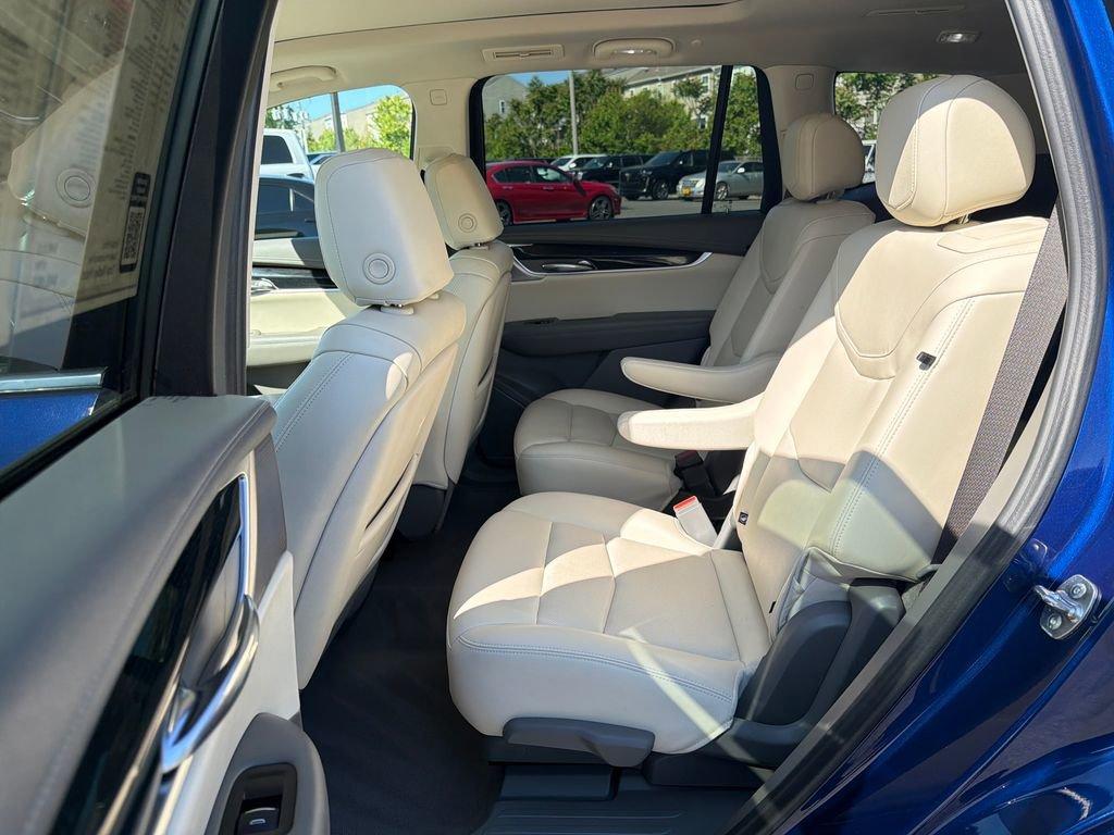 used 2024 Cadillac XT6 car, priced at $44,958