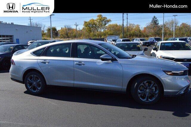 new 2025 Honda Accord Hybrid car, priced at $36,135