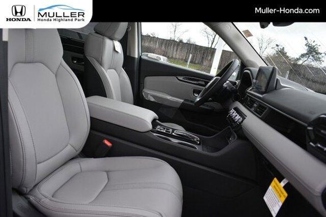 new 2025 Honda Pilot car, priced at $51,550