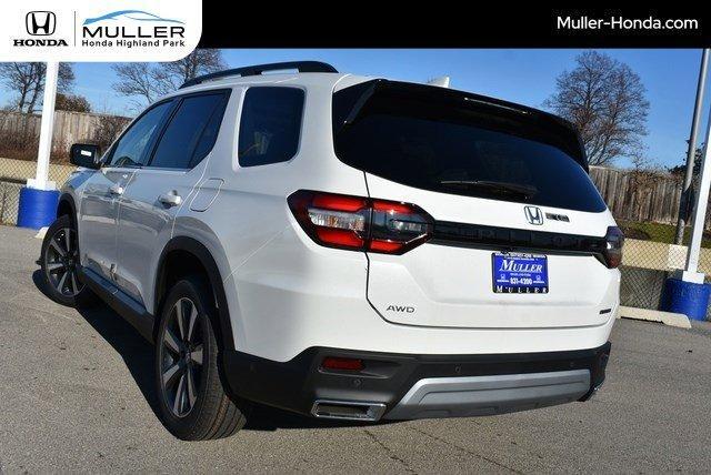 new 2025 Honda Pilot car, priced at $51,550