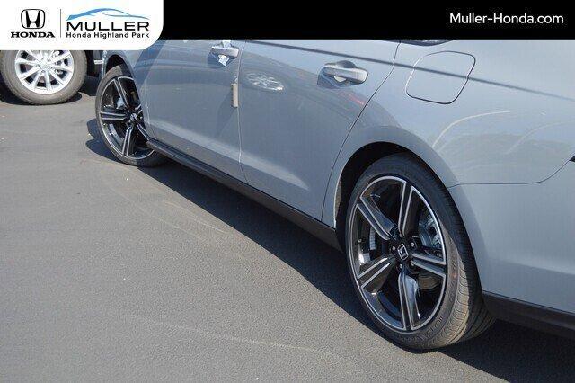 new 2025 Honda Accord Hybrid car, priced at $35,305