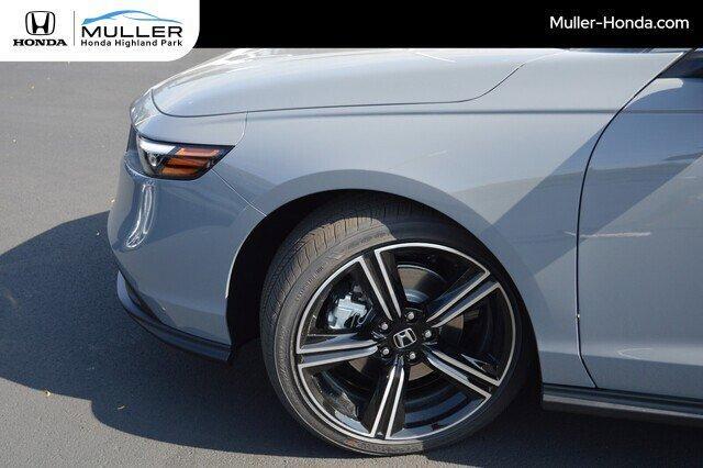new 2025 Honda Accord Hybrid car, priced at $35,305