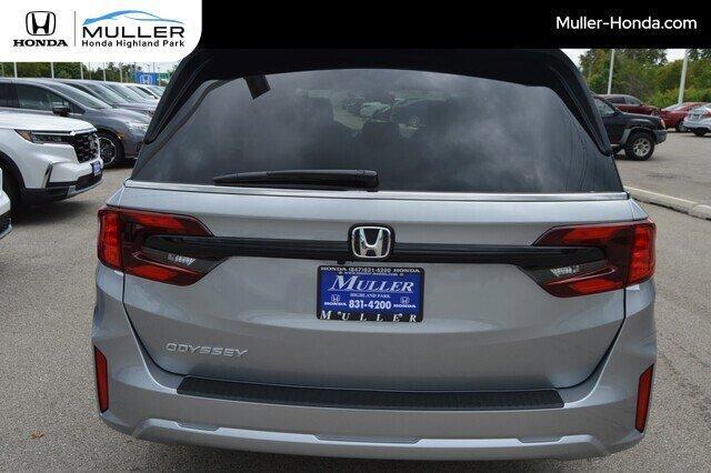new 2026 Honda Odyssey car, priced at $44,290