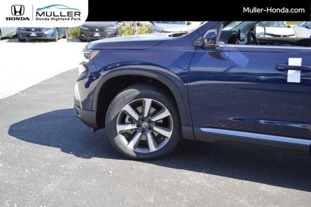 new 2025 Honda Pilot car, priced at $51,825