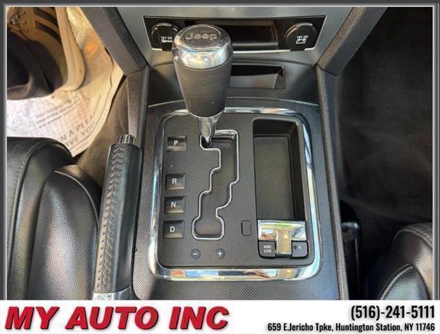 used 2010 Jeep Commander car, priced at $10,999