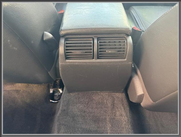 used 2010 Jeep Commander car, priced at $11,999