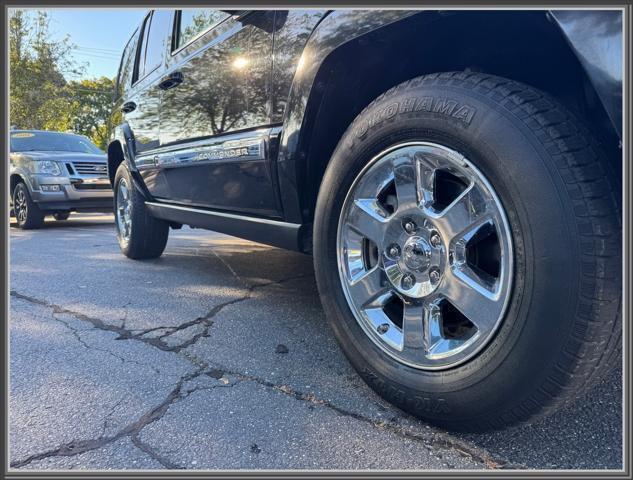used 2008 Jeep Commander car, priced at $10,999