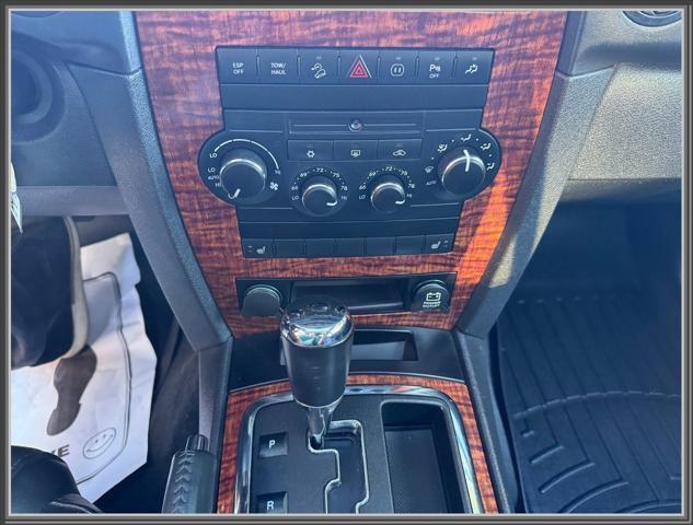 used 2008 Jeep Commander car, priced at $10,999