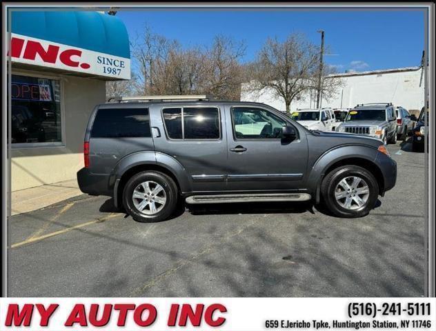 used 2012 Nissan Pathfinder car, priced at $10,499
