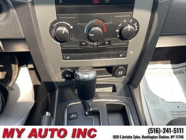 used 2009 Jeep Grand Cherokee car, priced at $8,999