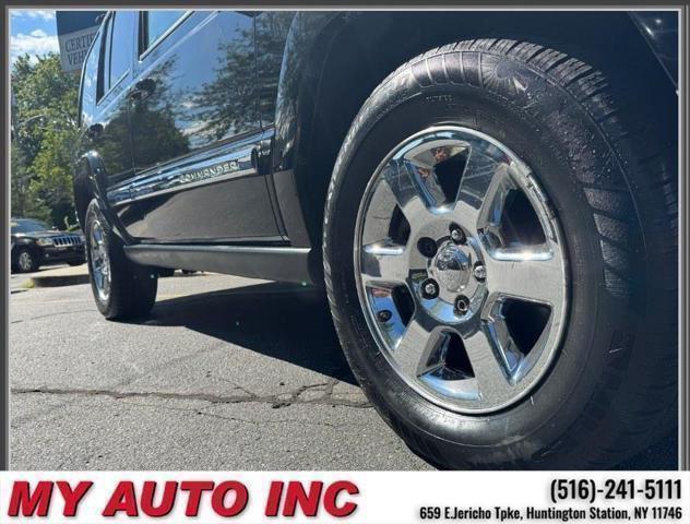 used 2008 Jeep Commander car, priced at $10,999