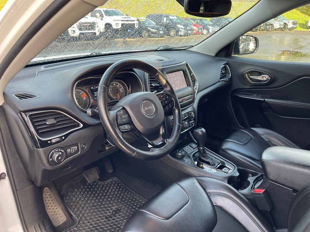 used 2020 Jeep Cherokee car, priced at $17,475
