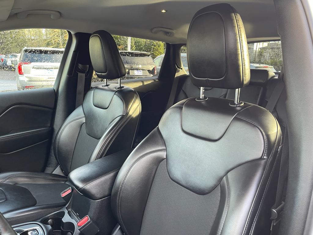 used 2020 Jeep Cherokee car, priced at $17,475