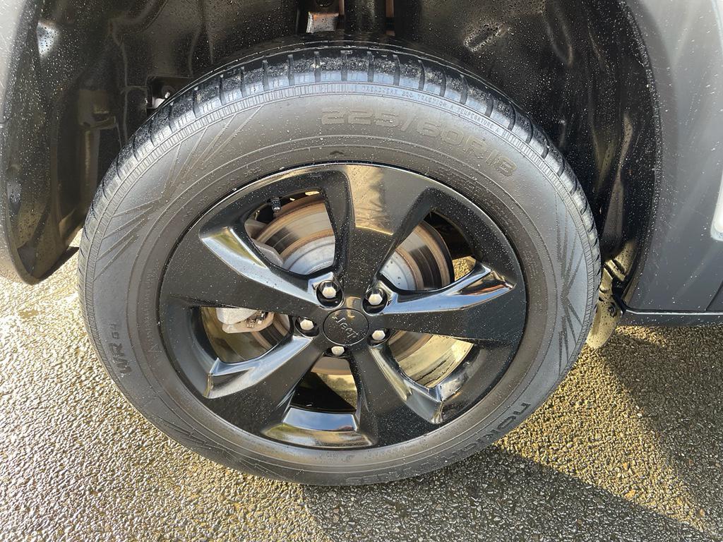 used 2020 Jeep Cherokee car, priced at $17,475