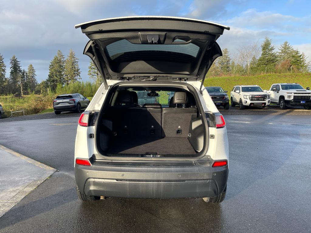 used 2020 Jeep Cherokee car, priced at $17,475