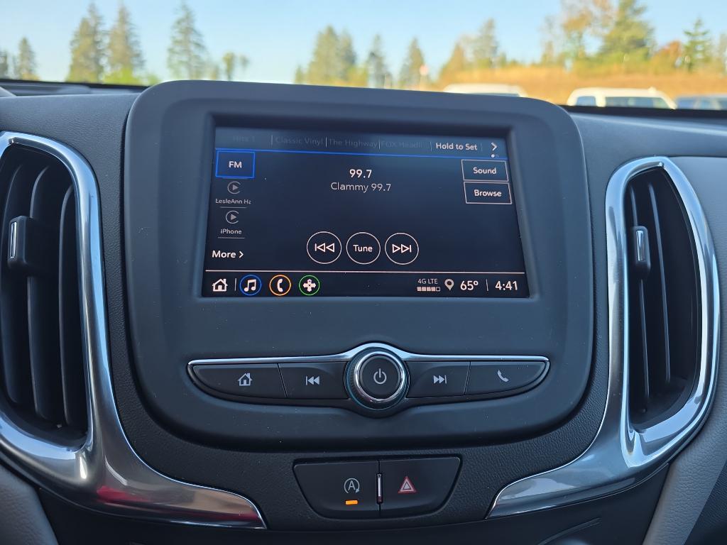 used 2022 Chevrolet Equinox car, priced at $21,099