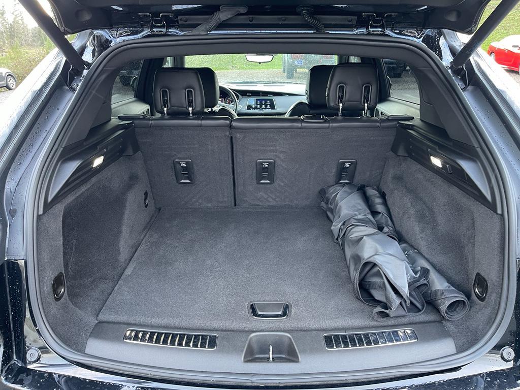 used 2021 Cadillac XT4 car, priced at $26,250