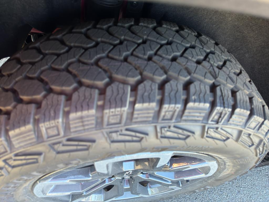 new 2026 Chevrolet Equinox car, priced at $36,425