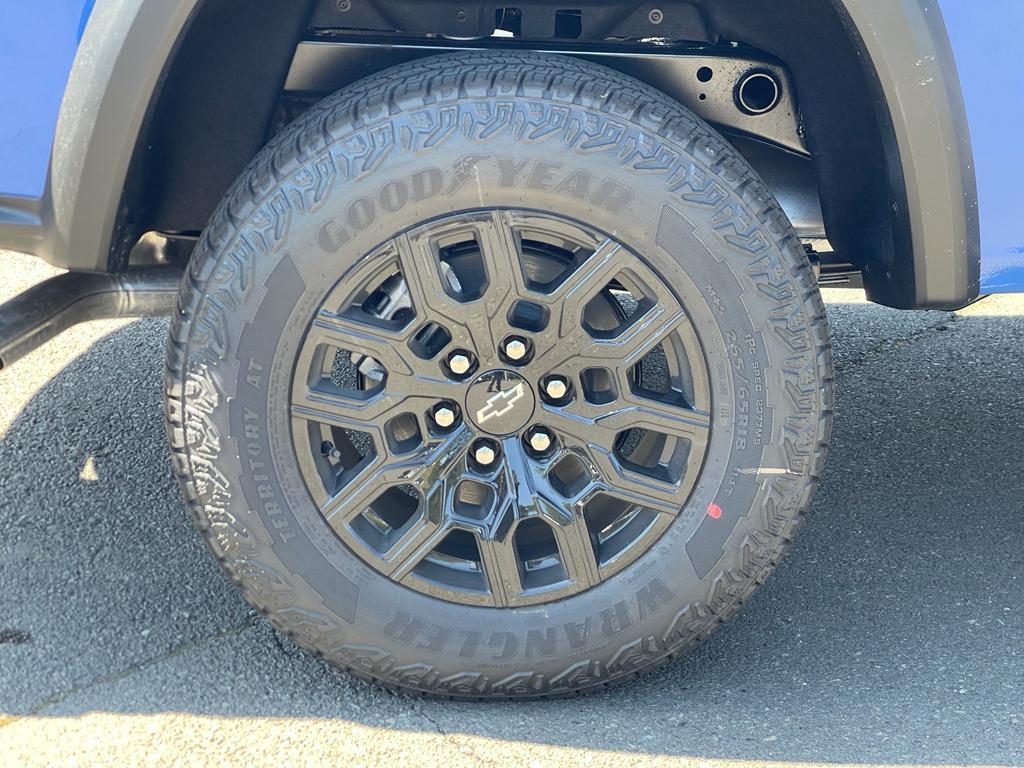 new 2026 Chevrolet Colorado car, priced at $45,420