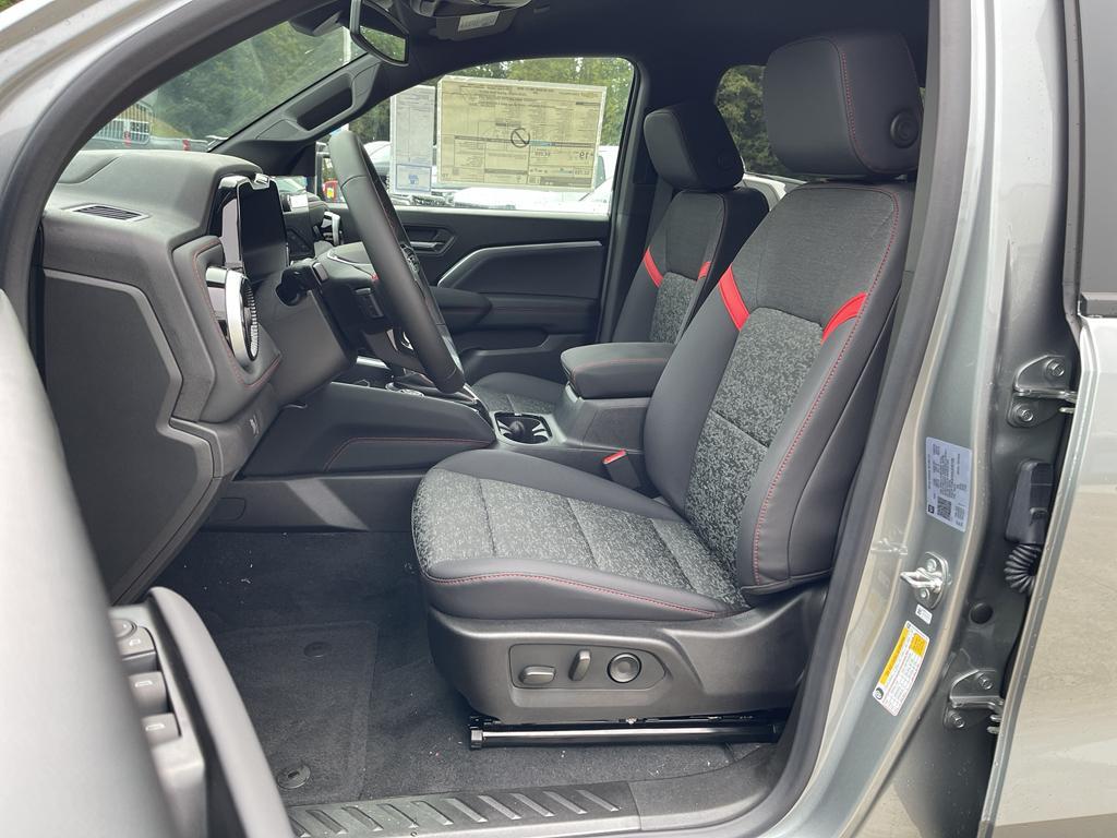 new 2025 Chevrolet Colorado car, priced at $48,665