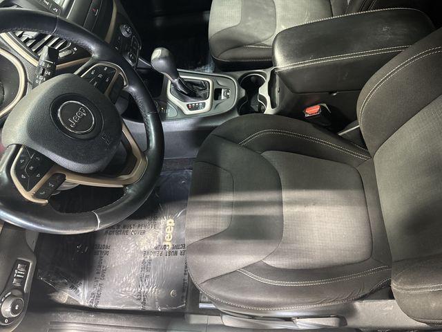 used 2015 Jeep Cherokee car, priced at $8,200