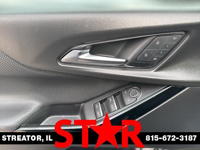 used 2025 Chevrolet Equinox car, priced at $28,951