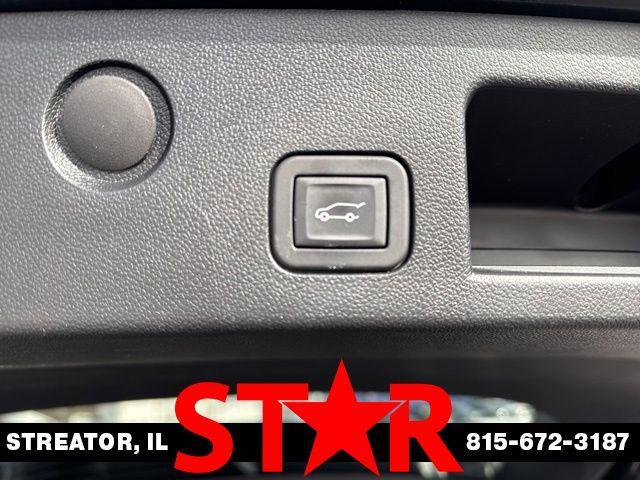 used 2025 Chevrolet Equinox car, priced at $28,951