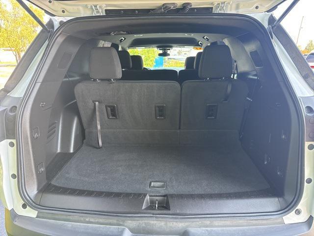 used 2023 Chevrolet Traverse car