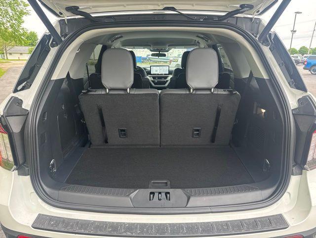 new 2026 Ford Explorer car, priced at $46,285
