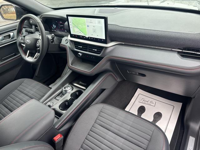 used 2025 Ford Explorer car, priced at $40,000