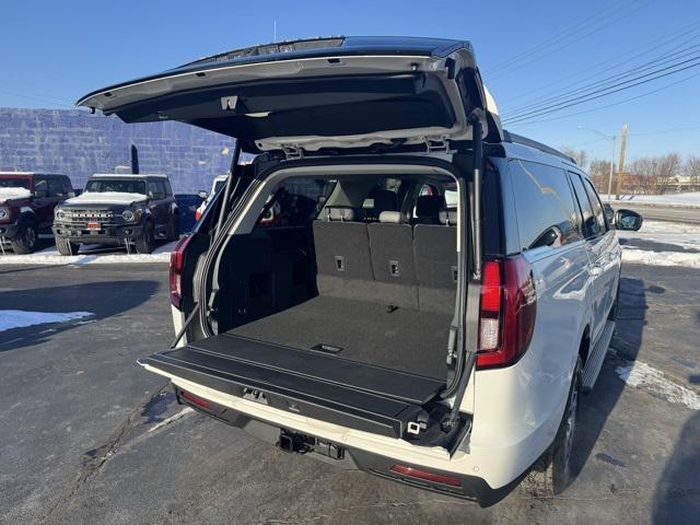 new 2026 Ford Expedition Max car, priced at $75,117