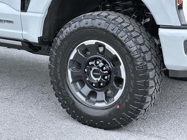 new 2025 Ford F-350 car, priced at $85,000