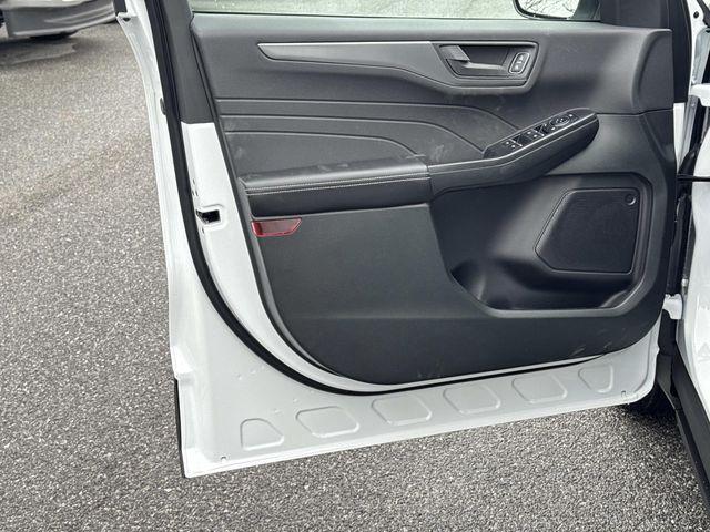 new 2026 Ford Escape car, priced at $29,995