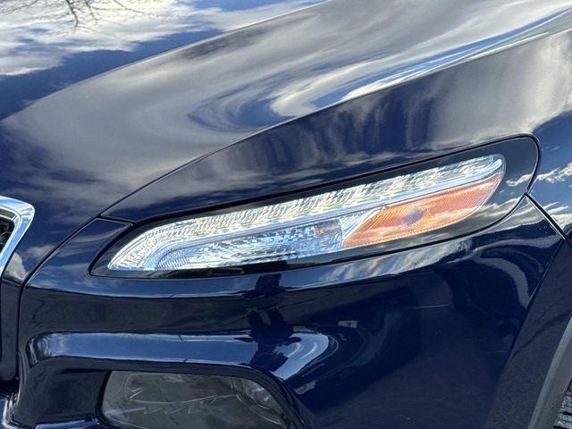 used 2016 Jeep Cherokee car, priced at $10,999