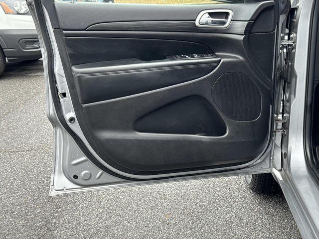 used 2020 Jeep Grand Cherokee car, priced at $23,476