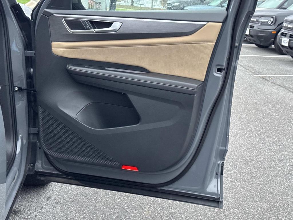 used 2024 Volkswagen Atlas Cross Sport car, priced at $32,134