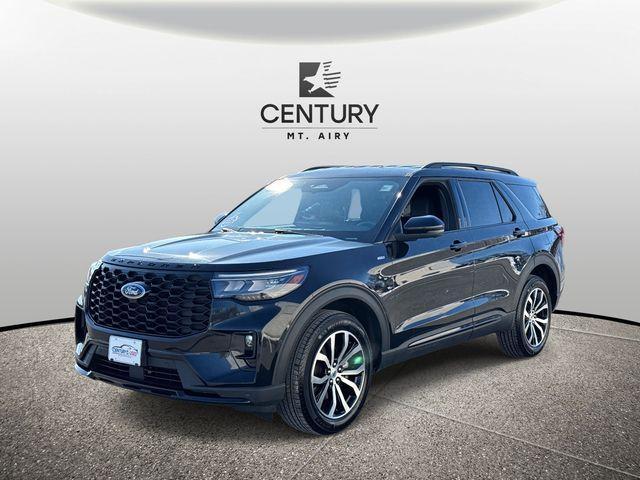used 2025 Ford Explorer car, priced at $37,312