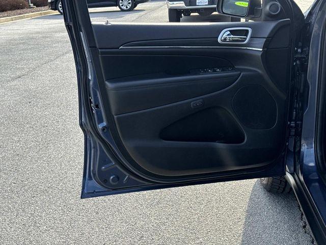 used 2020 Jeep Grand Cherokee car, priced at $19,618