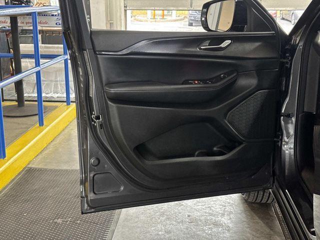 used 2024 Jeep Grand Cherokee L car, priced at $33,390