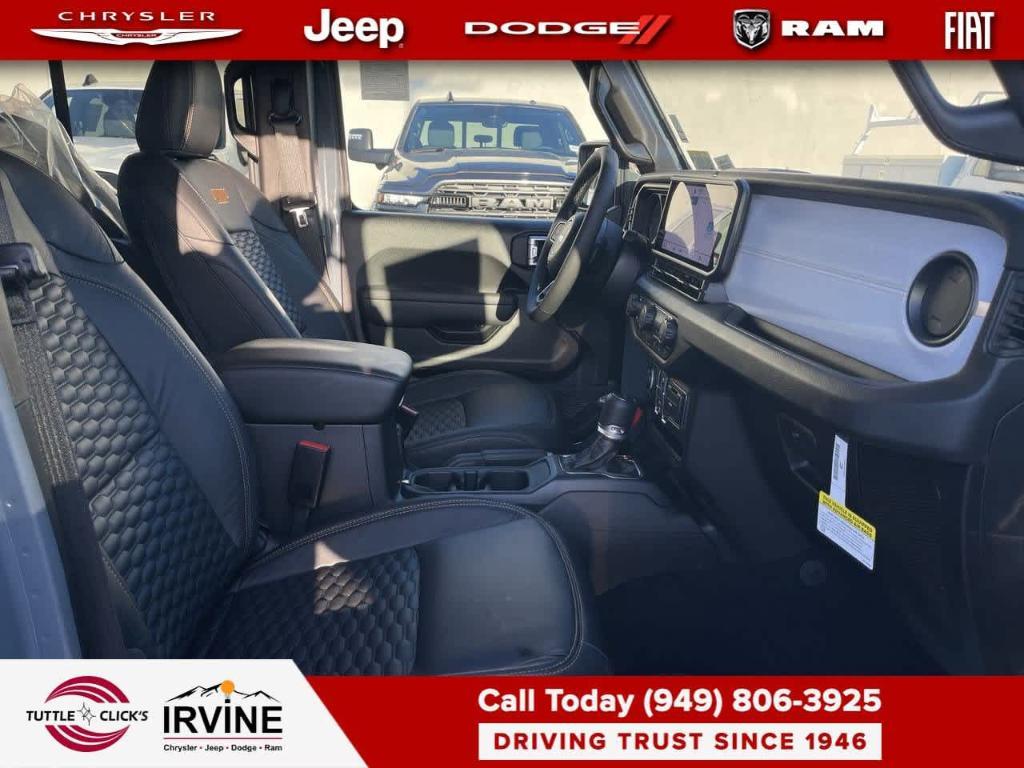 new 2026 Jeep Gladiator car, priced at $54,375