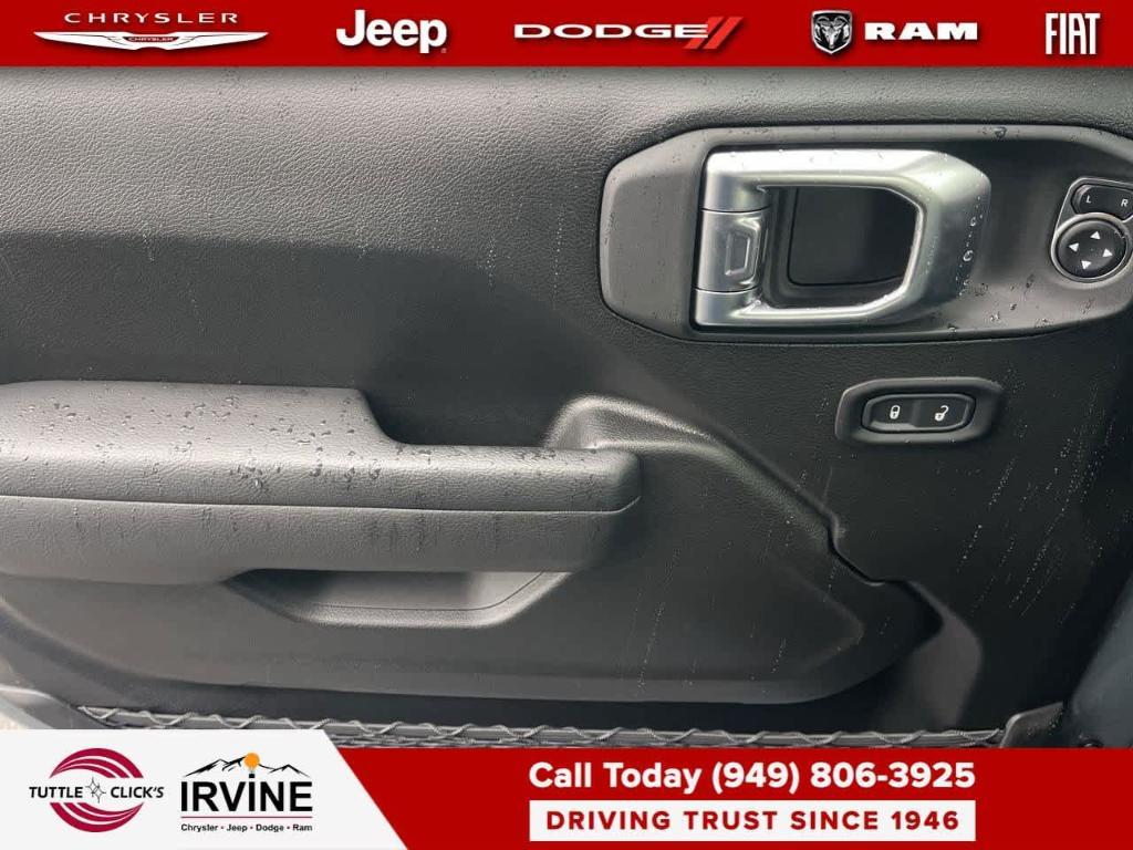 new 2026 Jeep Gladiator car, priced at $50,190