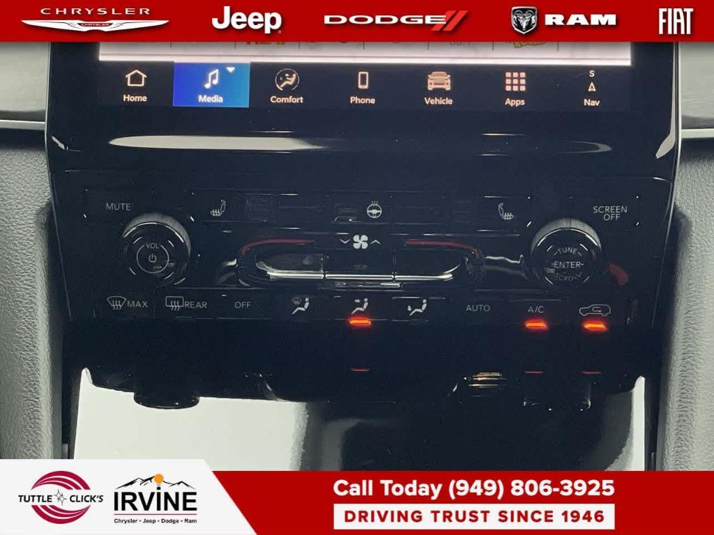 new 2025 Jeep Grand Cherokee car, priced at $54,235