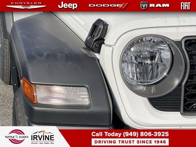 new 2026 Jeep Wrangler car, priced at $39,585