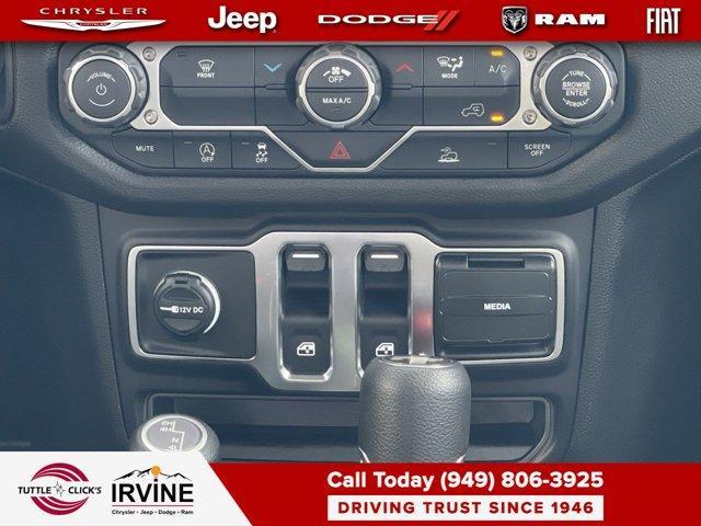 new 2026 Jeep Wrangler car, priced at $39,585