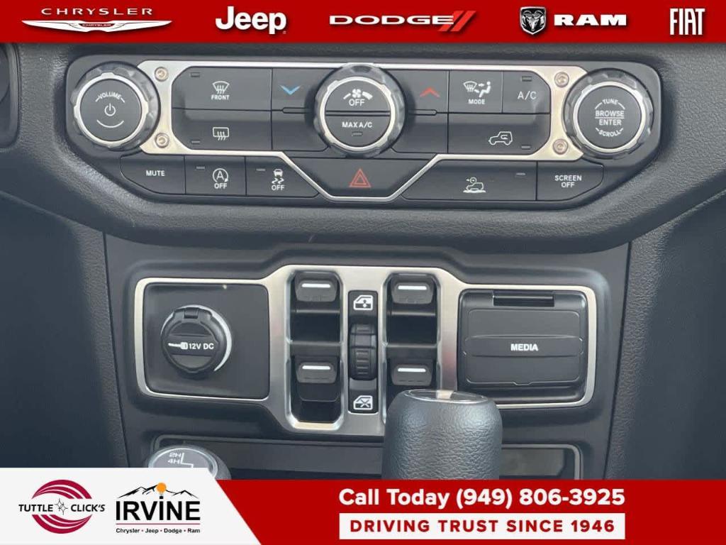 new 2026 Jeep Gladiator car, priced at $44,950