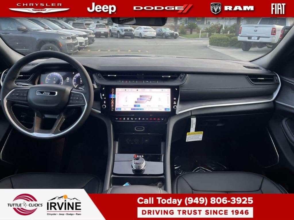 new 2026 Jeep Grand Cherokee car, priced at $48,580